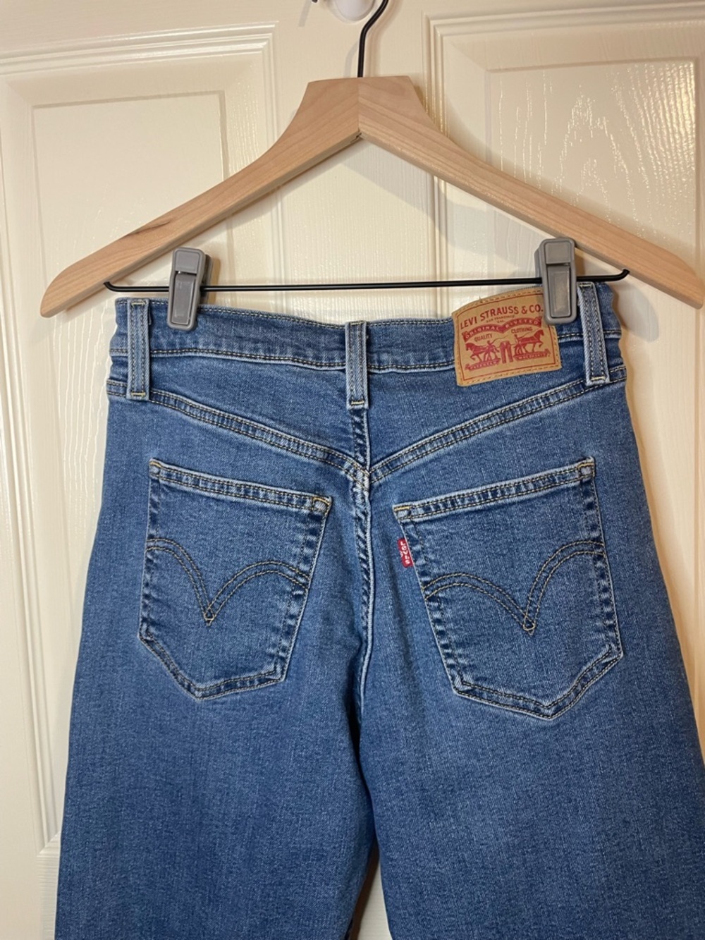 Levi’s Ribcage Straight Ankle Jeans Vintage Americana Size 28 - Picture 9 of 11